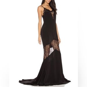 XS/S Stone Cold Fox Edwin Lace Black Gown